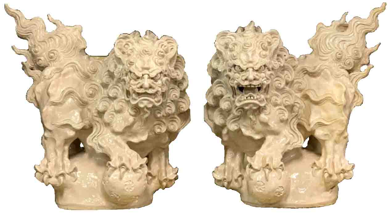 白土玉抱透明釉シーサー