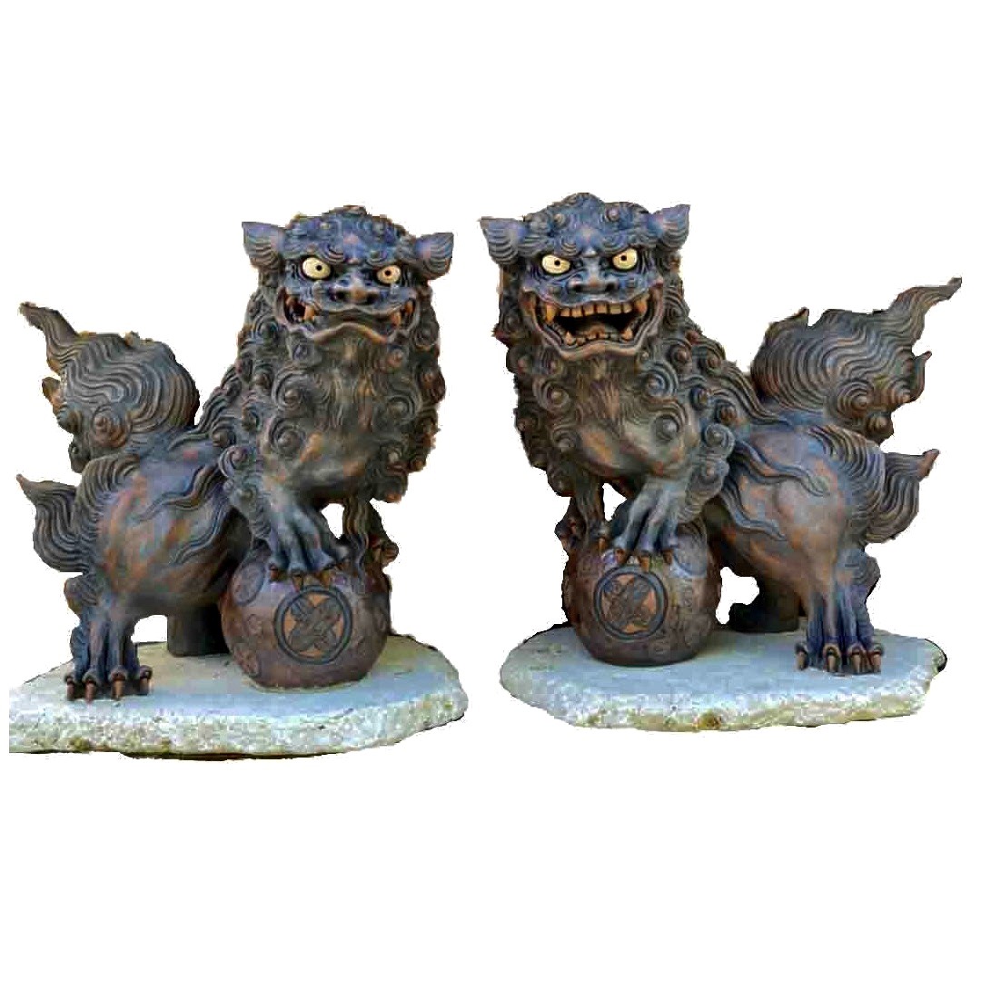 マンガン玉登りシーサー